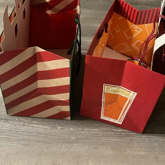 NWT heavy duty gift bags 🚨READ DESCRIPTION 🚨 - Picture 7 of 14